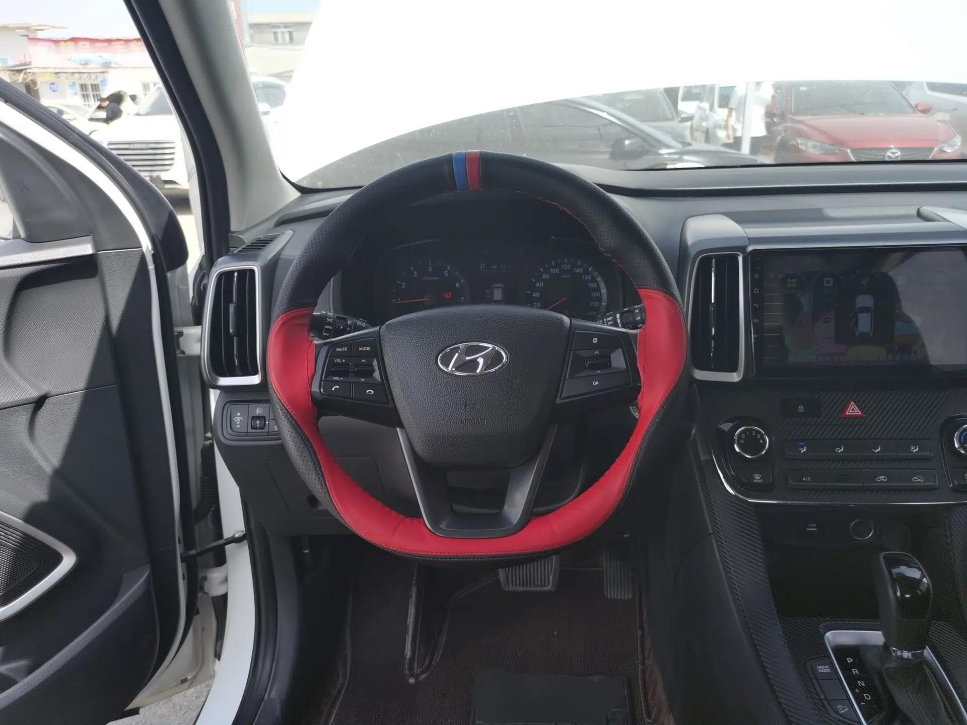 Hyundai ix35 2018 2.0L Automatic 2WD Zhiyong·Changxiang Edition — миниатюра 14