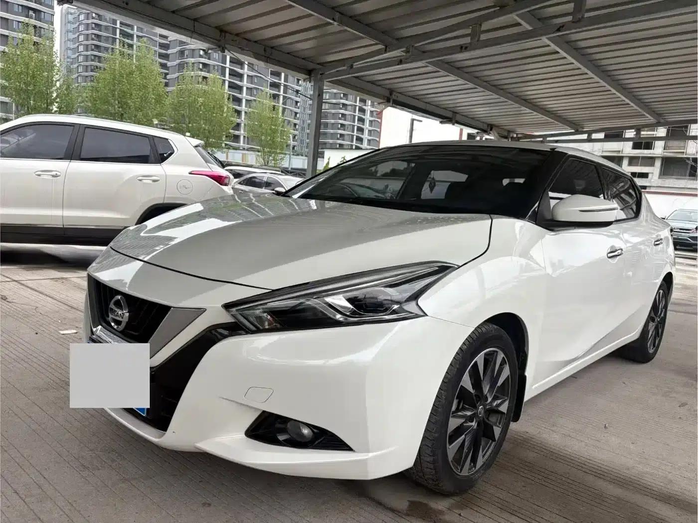 Nissan Bluebird 2019 1.6L CVT Smart Connect Smart Cool Edition (National VI Emission Standard) — миниатюра 1