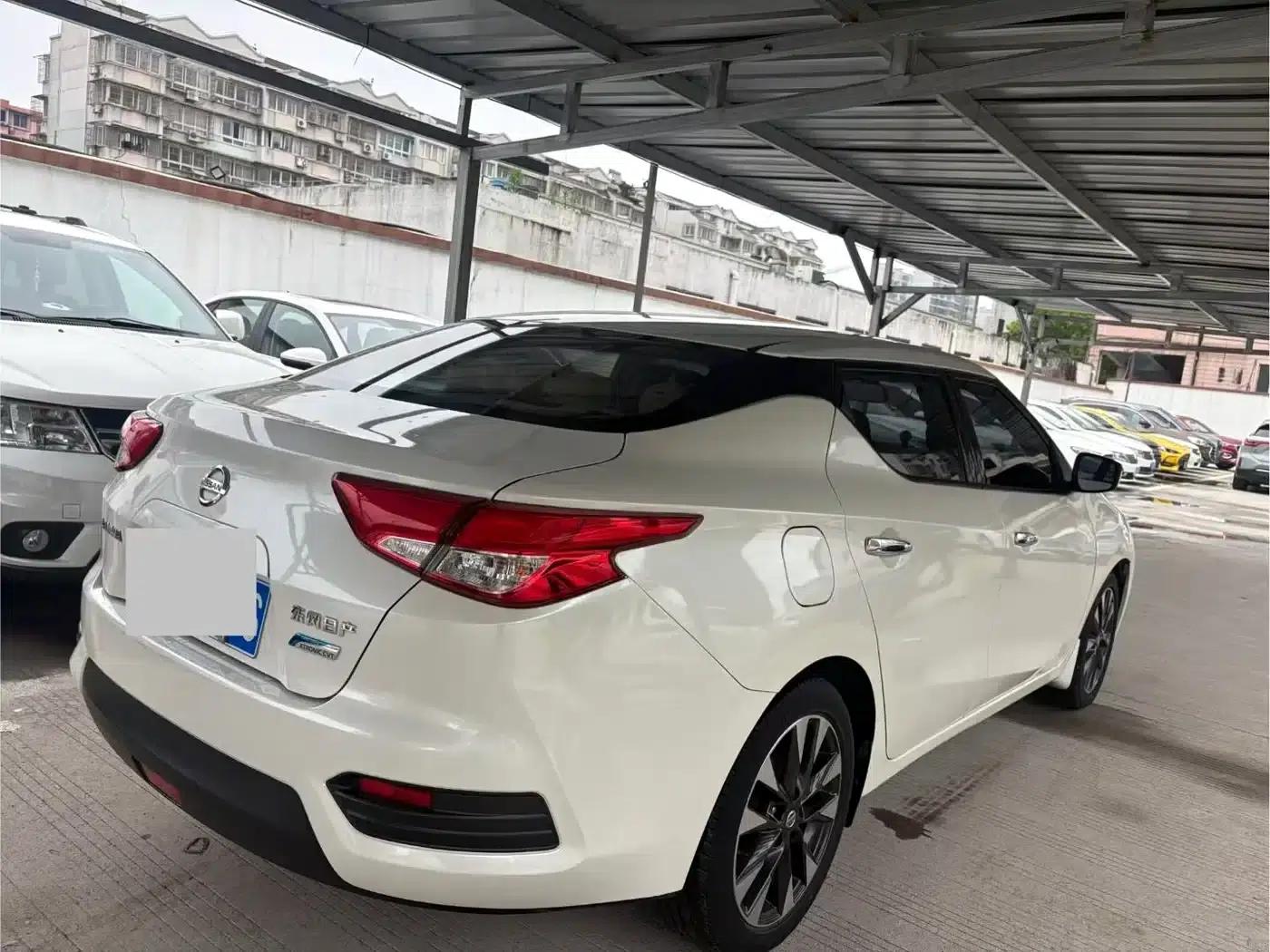 Nissan Bluebird 2019 1.6L CVT Smart Connect Smart Cool Edition (National VI Emission Standard) — миниатюра 9