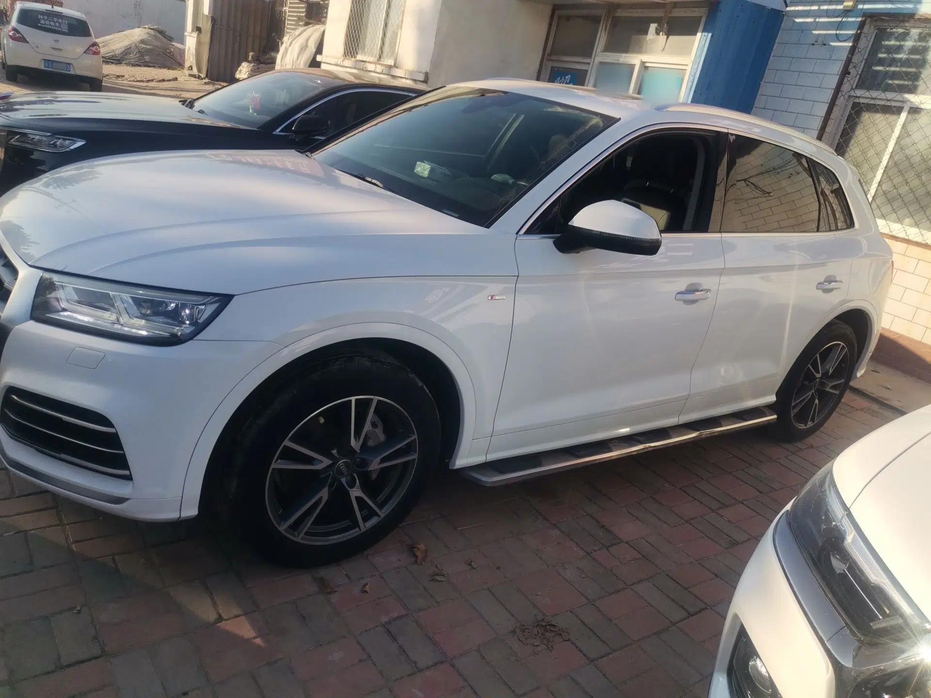 Audi Q5L 2020 Updated 40 TFSI Prestige Fashion Edition — миниатюра 3