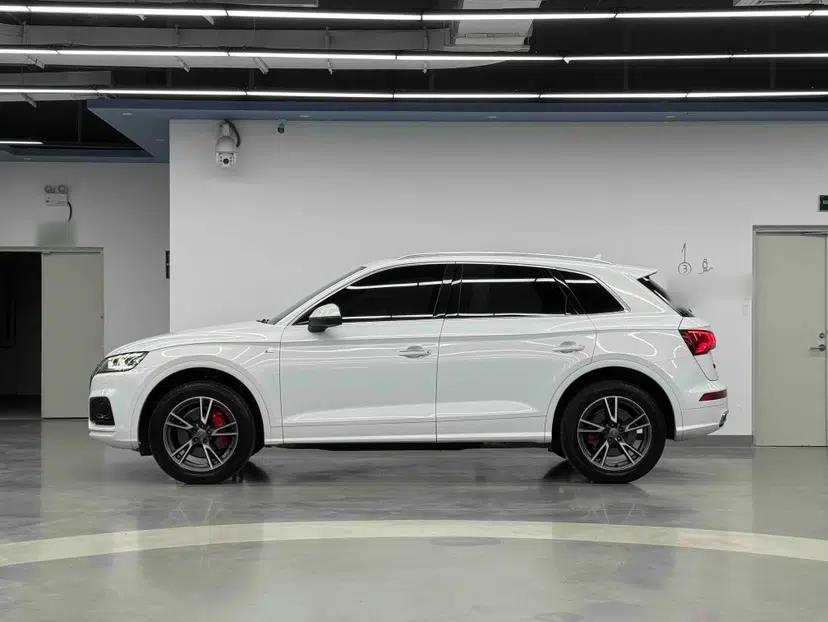 Audi Q5L 2018 45 TFSI Prestige Fashion Edition China V Emission Standard — миниатюра 4