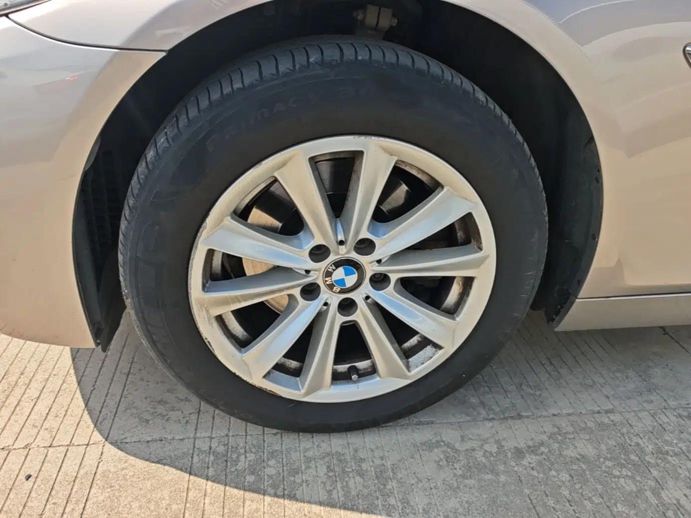 BMW 5 Series 2014 520Li Elegant Model — миниатюра 8
