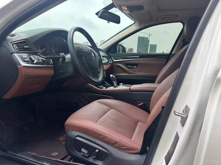 BMW 5 Series 2014 520Li Elegant Model — миниатюра 23