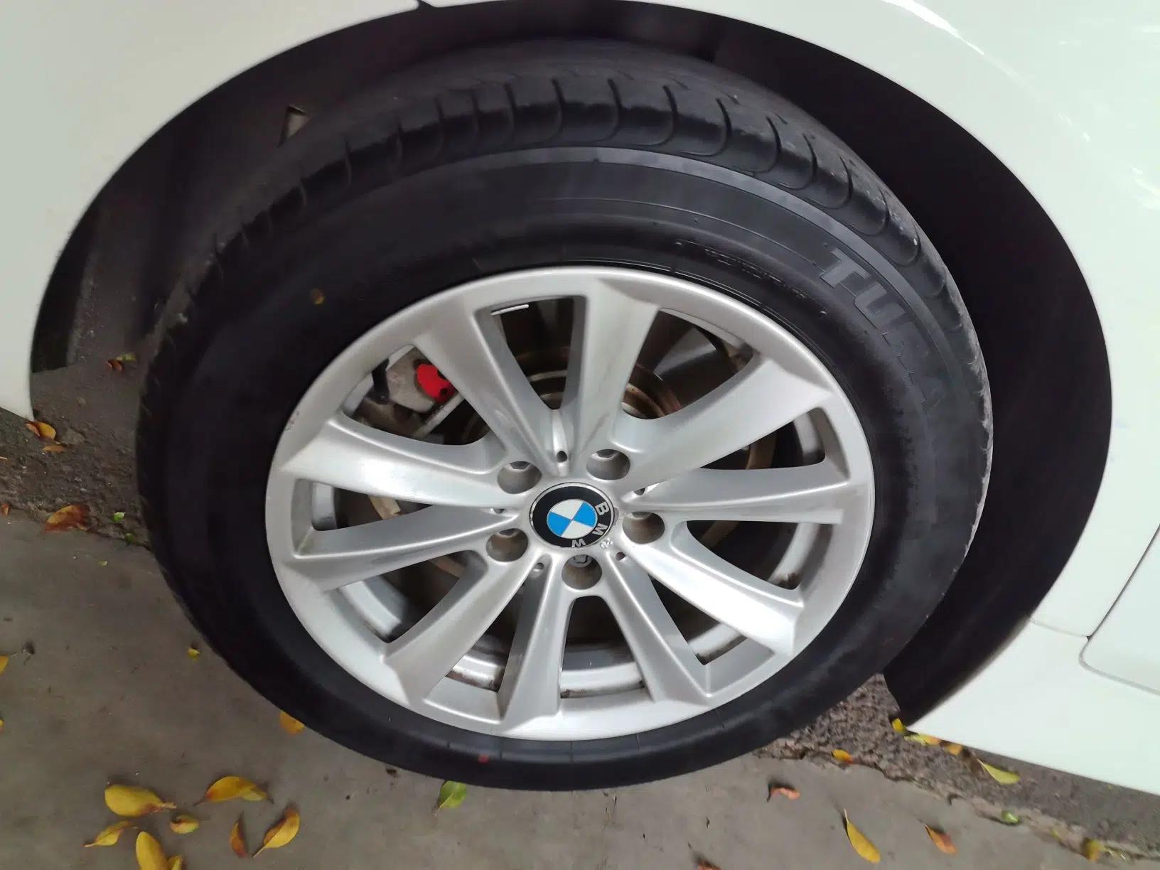 BMW 5 Series 2014 520Li Elegant Model — миниатюра 5