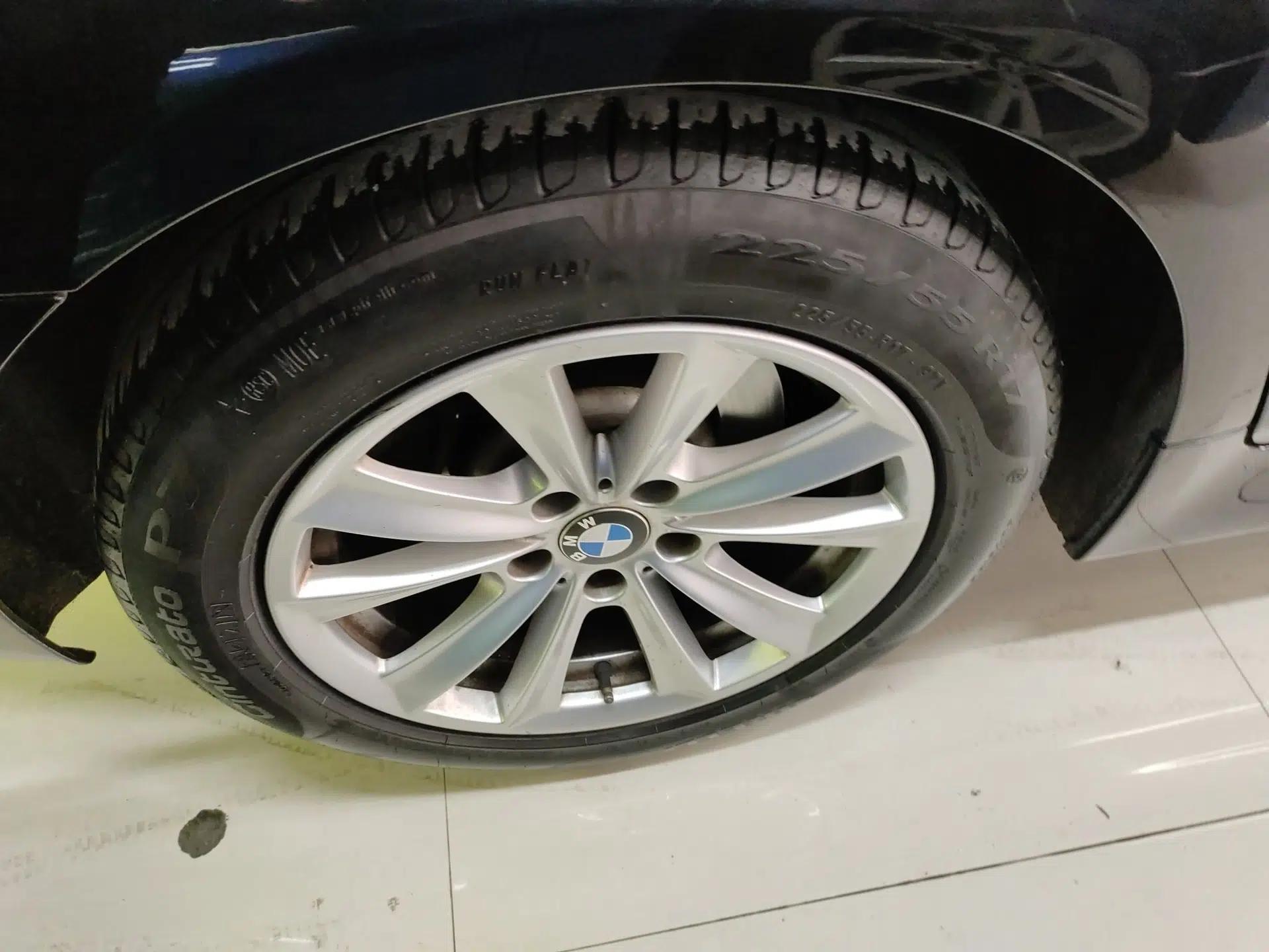 BMW 5 Series 2014 520i Elegant Edition — миниатюра 10