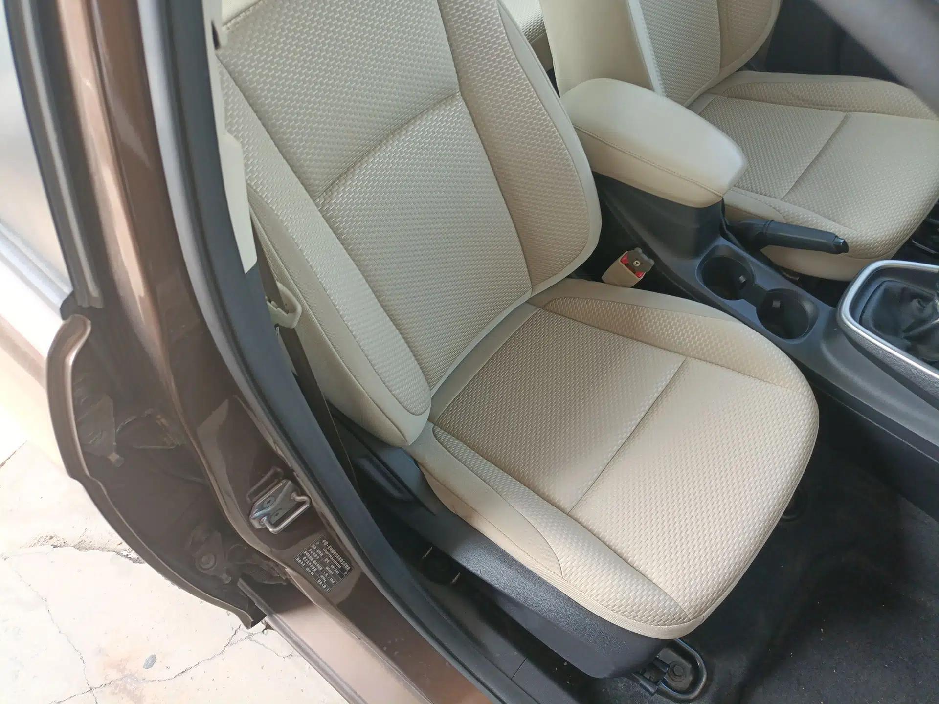 Ford Escort 2017 Revised Version 1.5L Manual Comfort Edition — миниатюра 23