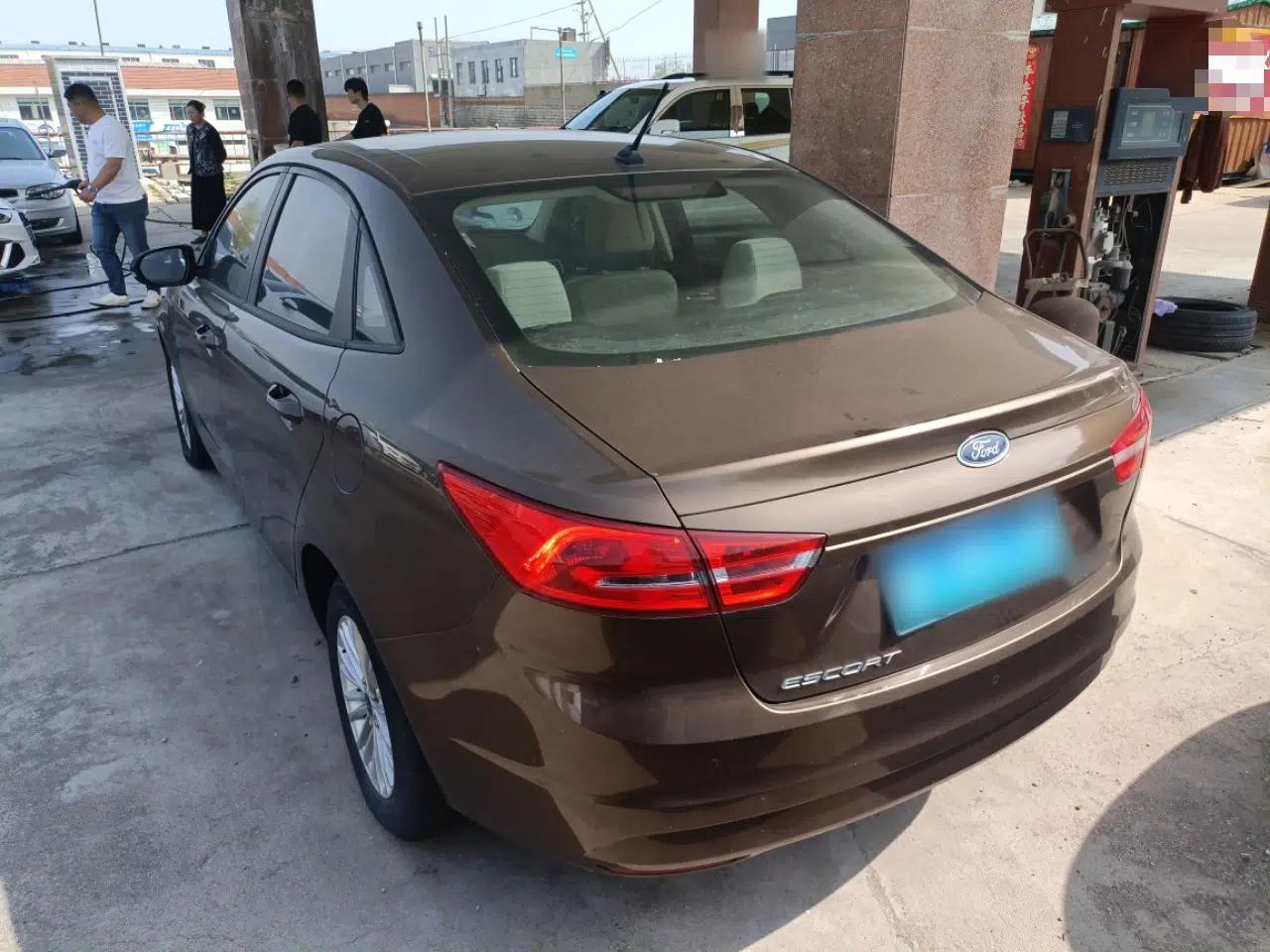 Ford Escort 2017 Revised Version 1.5L Manual Comfort Edition — миниатюра 4