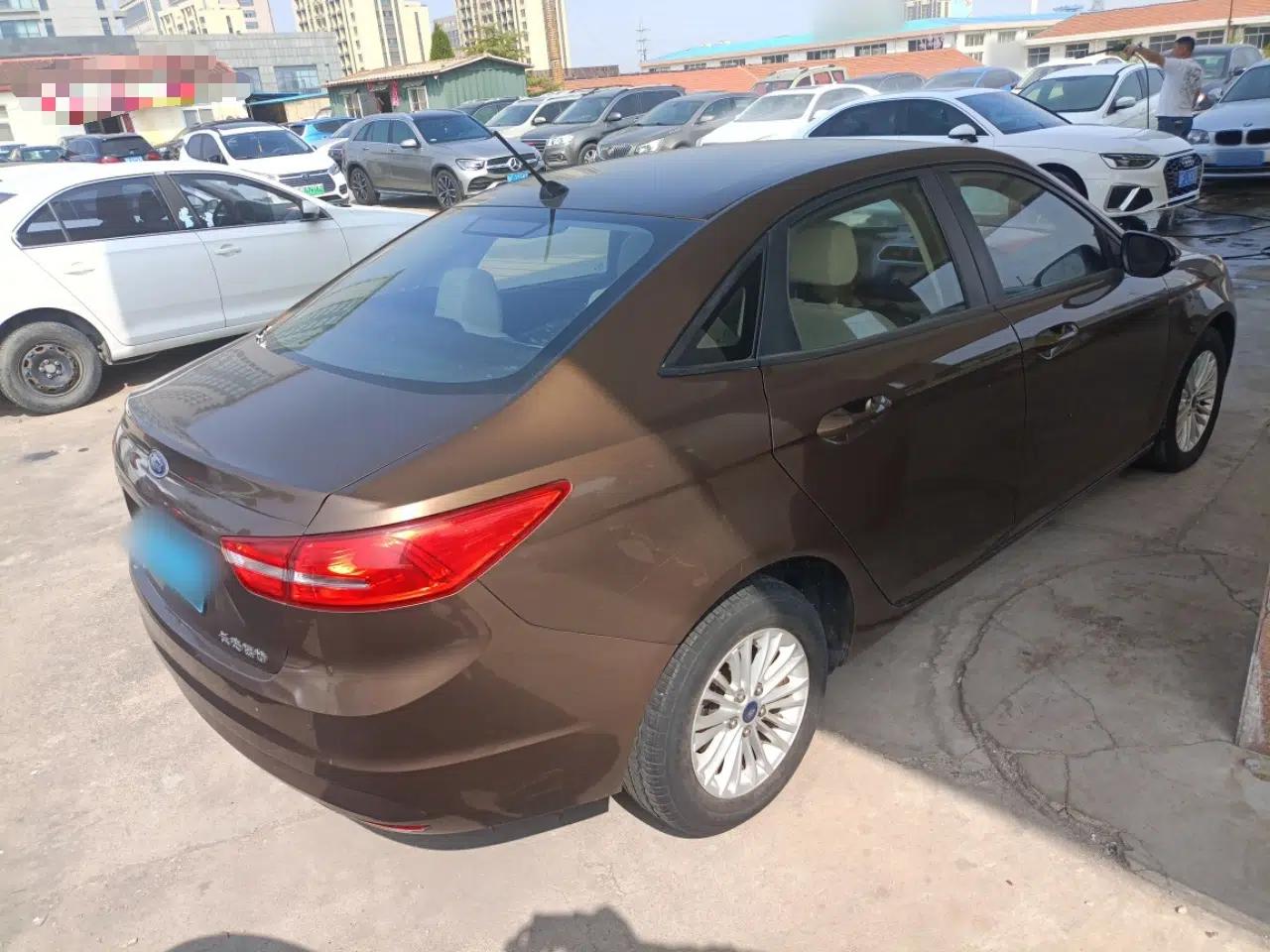Ford Escort 2017 Revised Version 1.5L Manual Comfort Edition — миниатюра 6