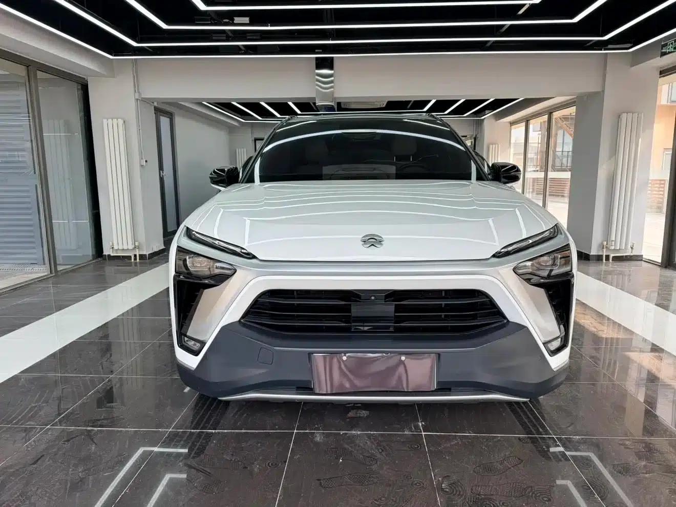 NIO ES8 2020 Model 415KM Seven-Seater — миниатюра 2