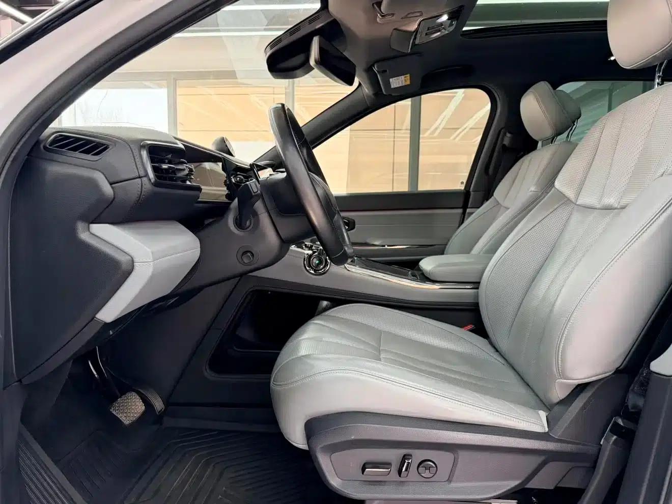 NIO ES8 2020 Model 415KM Seven-Seater — миниатюра 12
