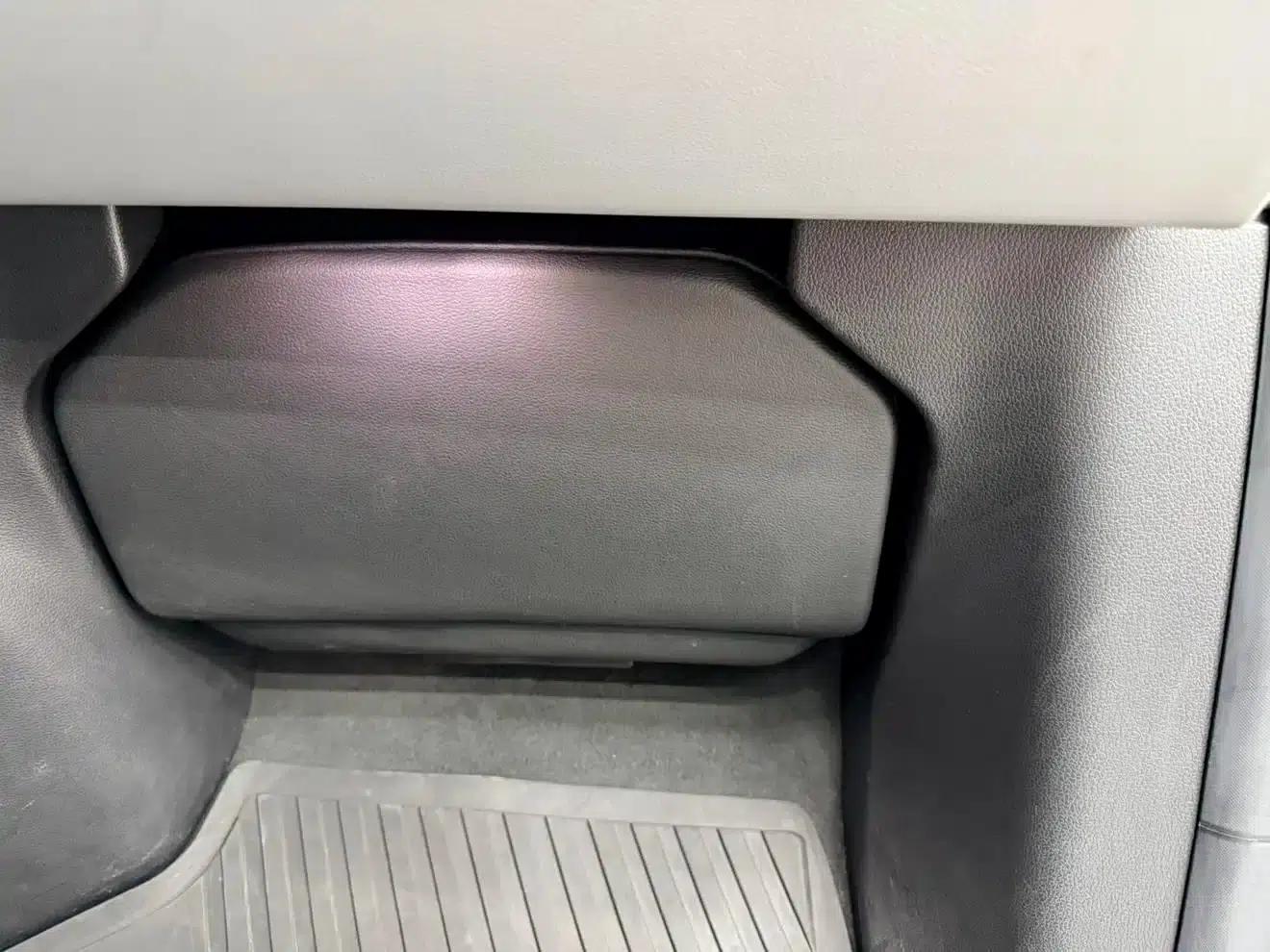 NIO ES8 2020 Model 415KM Seven-Seater — миниатюра 23