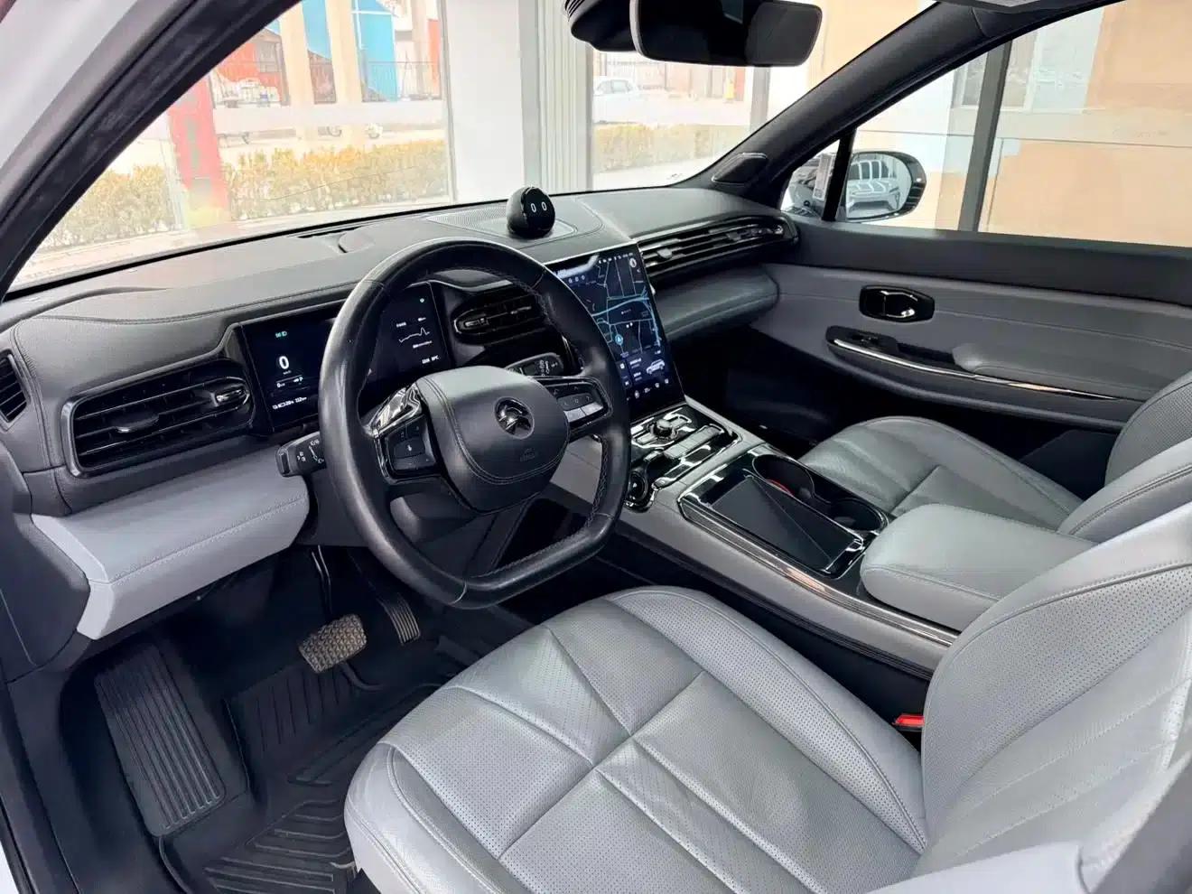 NIO ES8 2020 Model 415KM Seven-Seater — миниатюра 10
