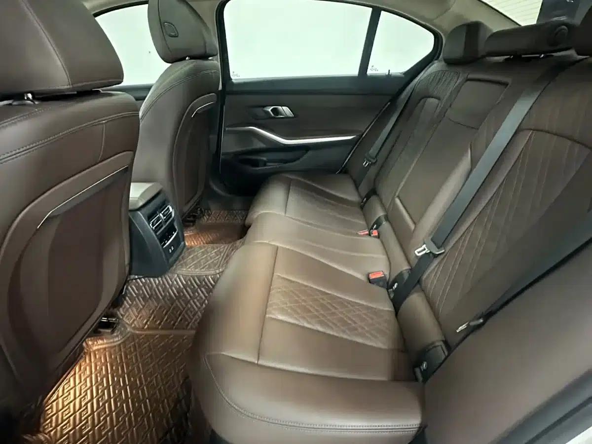 2023 BMW 3 Series 320Li M Sport Package — миниатюра 18