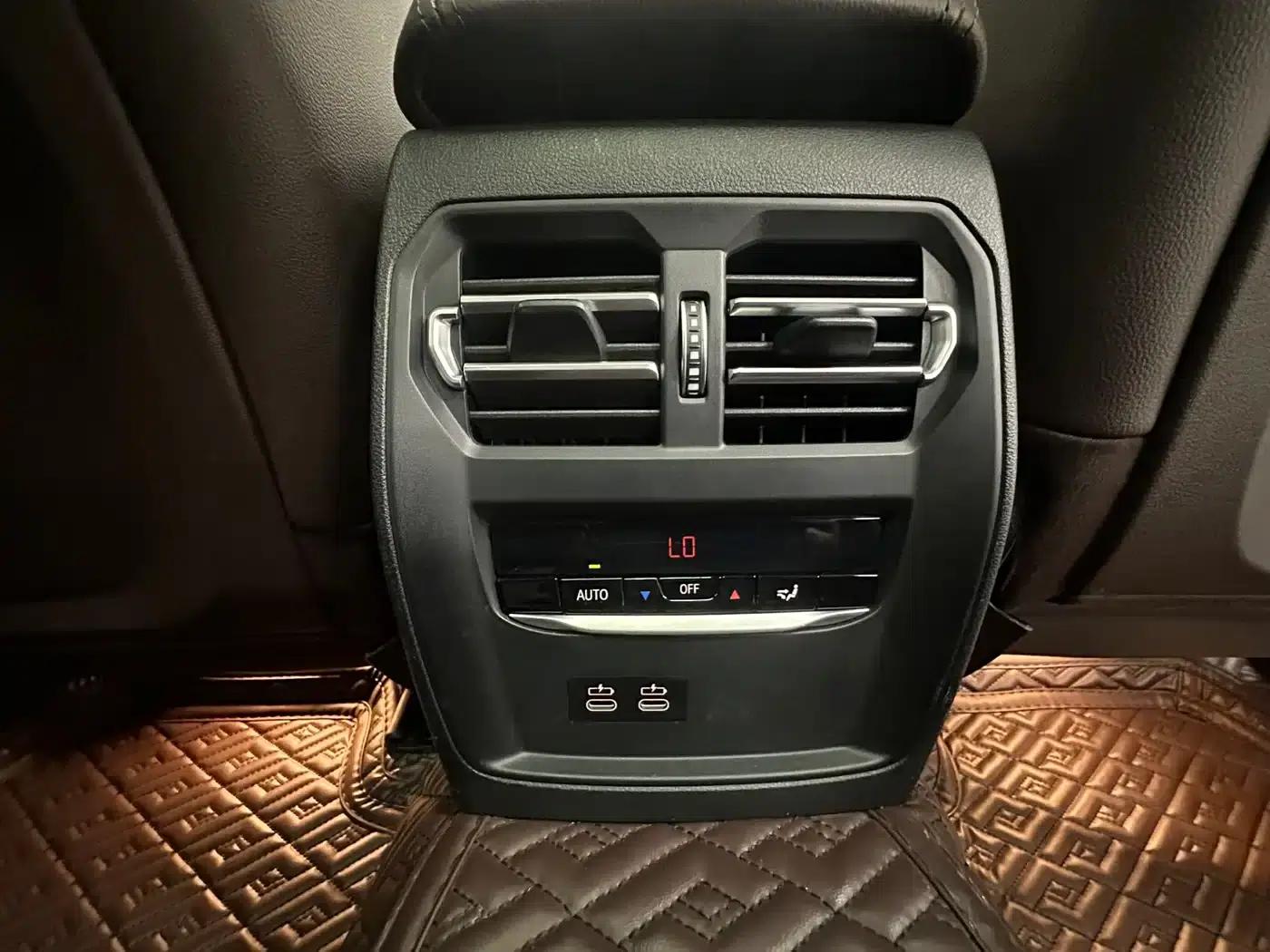 2023 BMW 3 Series 320Li M Sport Package — миниатюра 22