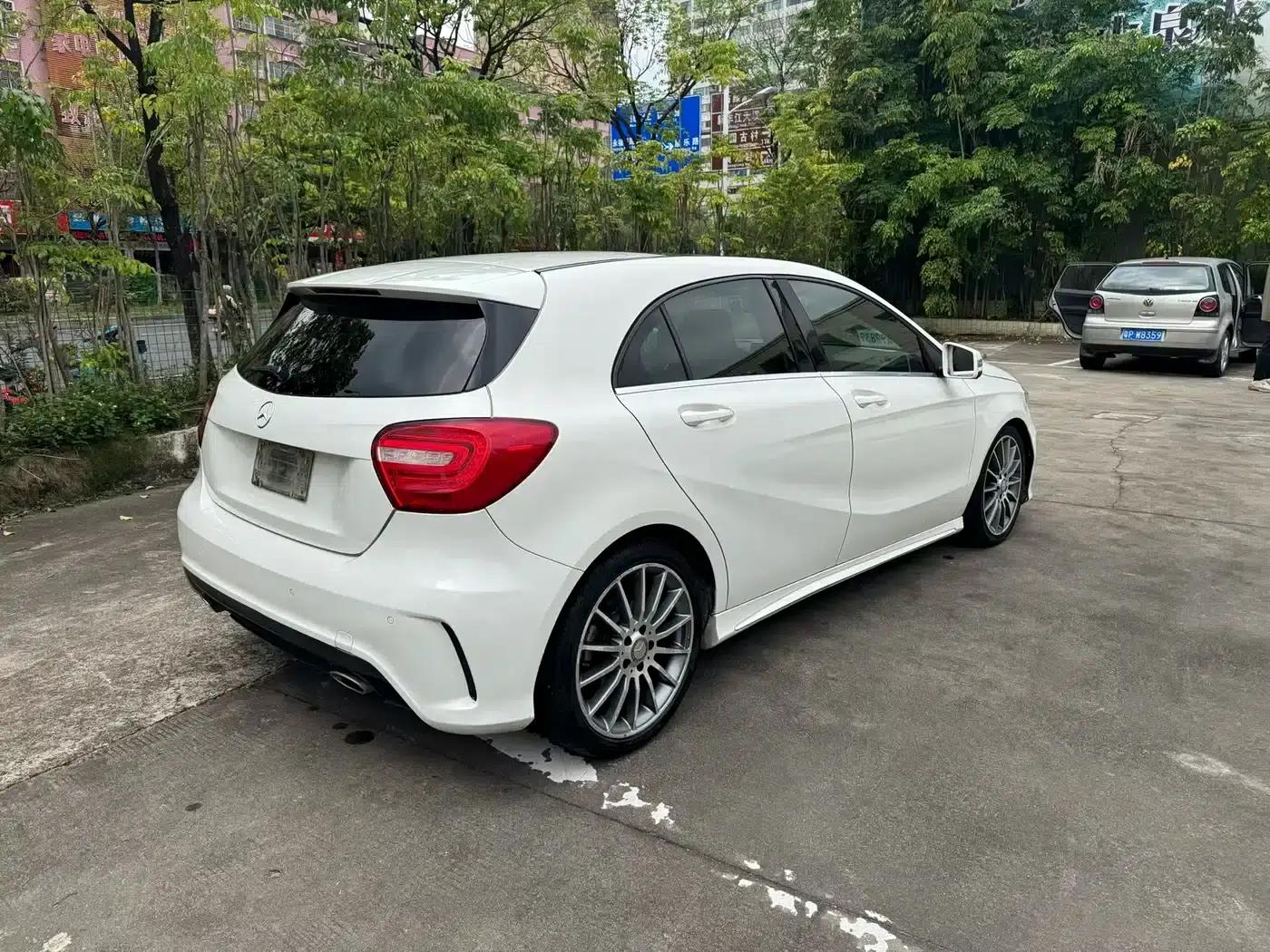 Imported Mercedes-Benz A-Class 2015 A 200 Sport — миниатюра 9