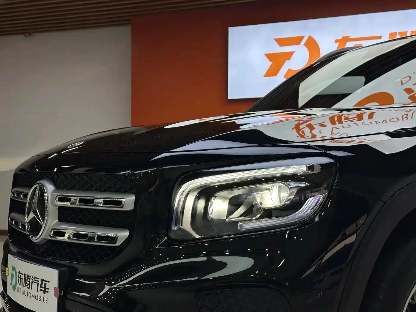 2023 Mercedes-Benz GLB 220 Dynamic — миниатюра 4
