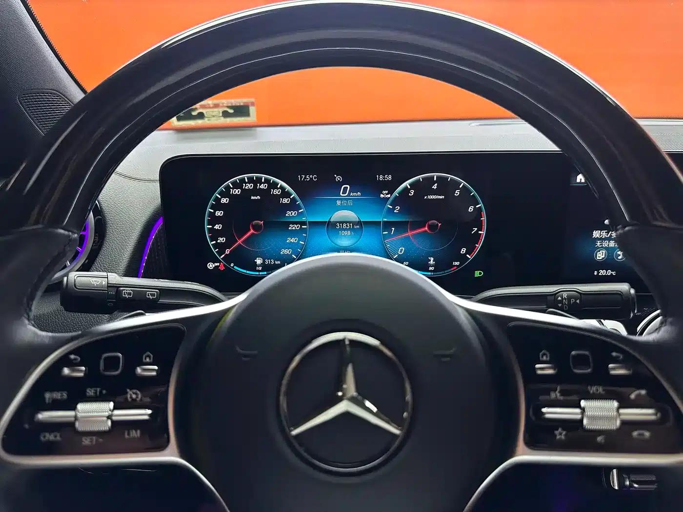2023 Mercedes-Benz GLB 220 Dynamic — миниатюра 10