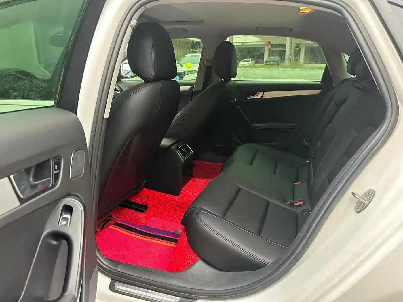 Audi A4L 2015 35 TFSI Automatic Standard Edition — миниатюра 6
