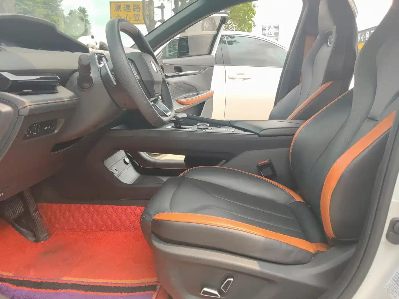 Changan UNI-V 2023 1.5T Premium Edition — миниатюра 17