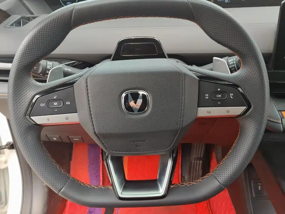 Changan UNI-V 2023 1.5T Premium Edition — миниатюра 7