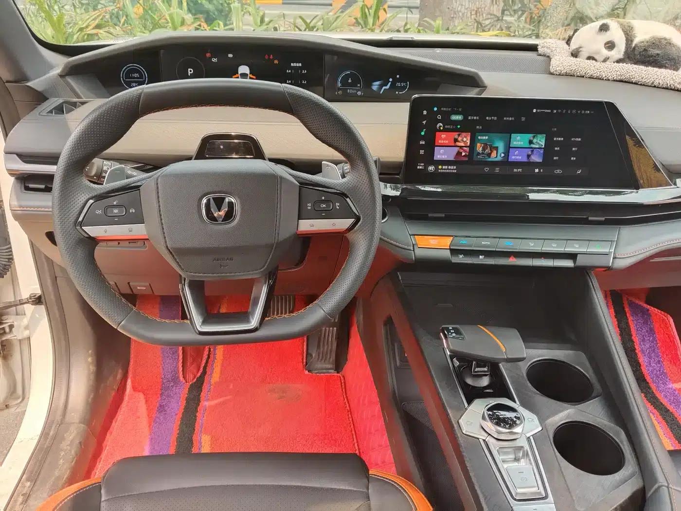 Changan UNI-V 2023 1.5T Premium Edition — миниатюра 8