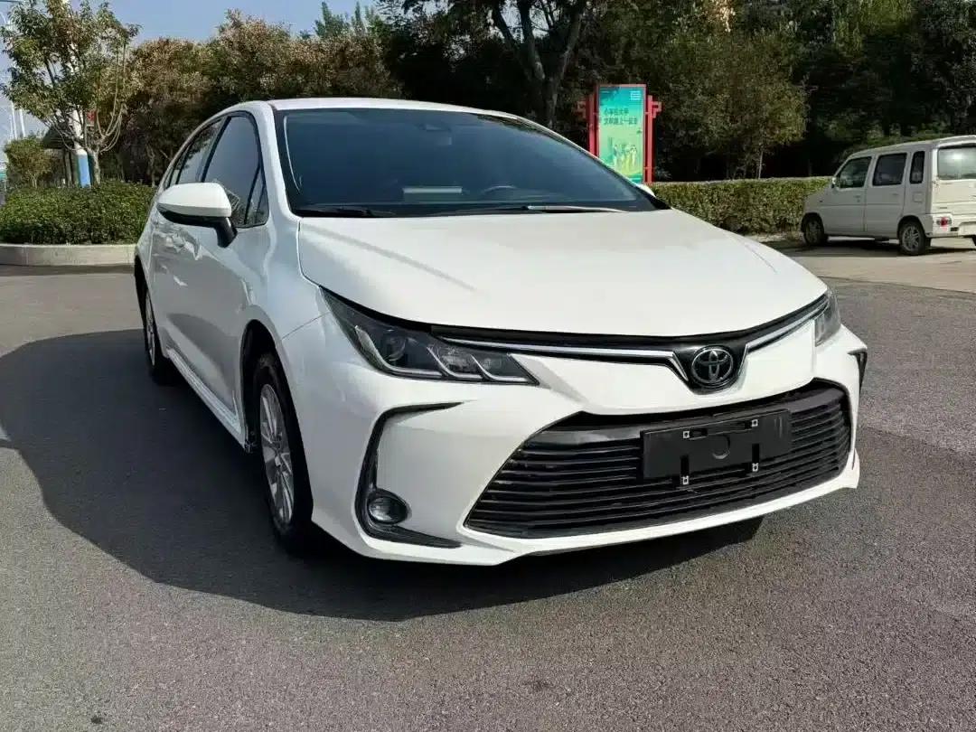 2023 Toyota Corolla 1.2T Pioneer Edition — миниатюра 3