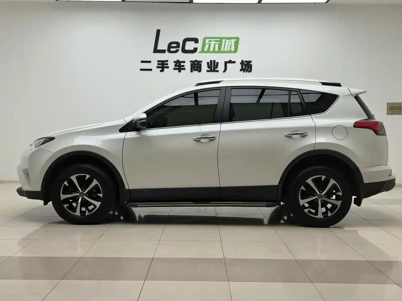 2016 Toyota RAV4 2.0L CVT 2WD Comfort Edition (National V Emission Standard) — миниатюра 4