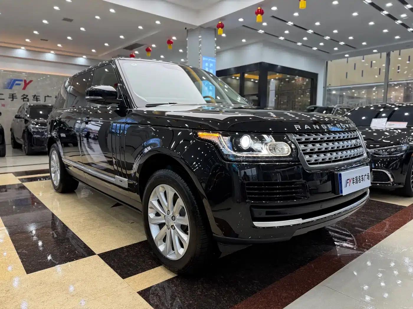 2017 Range Rover 3.0 SC V6 Vogue Extended Wheelbase — миниатюра 3