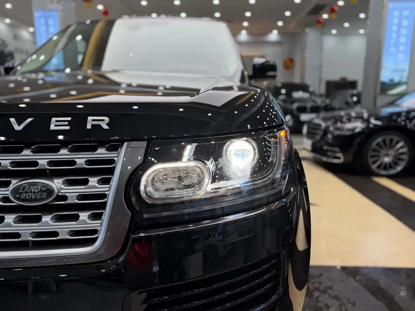 2017 Range Rover 3.0 SC V6 Vogue Extended Wheelbase — миниатюра 21