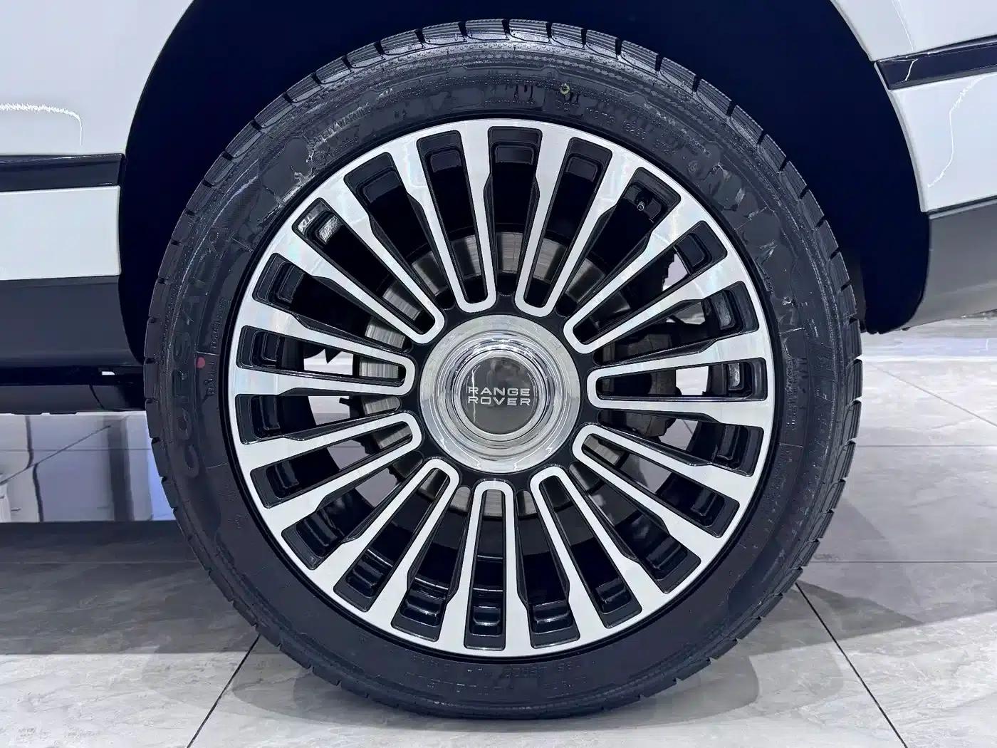 Range Rover 2018 3.0 SC V6 Grand Edition — миниатюра 11