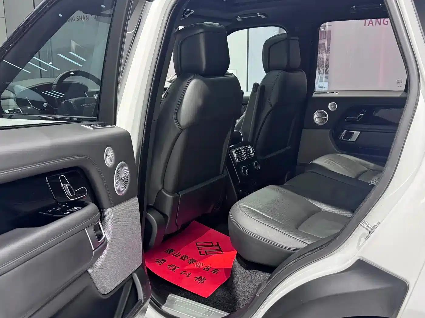 Range Rover 2018 3.0 SC V6 Grand Edition — миниатюра 23