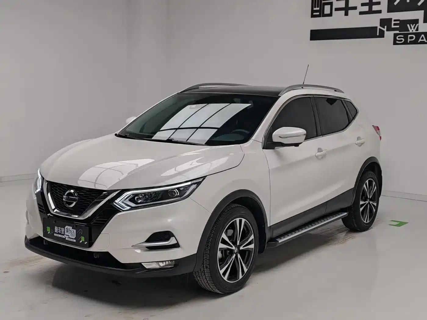 Nissan Qashqai 2022 2.0L CVT XV Prem Luxury Edition — миниатюра 1