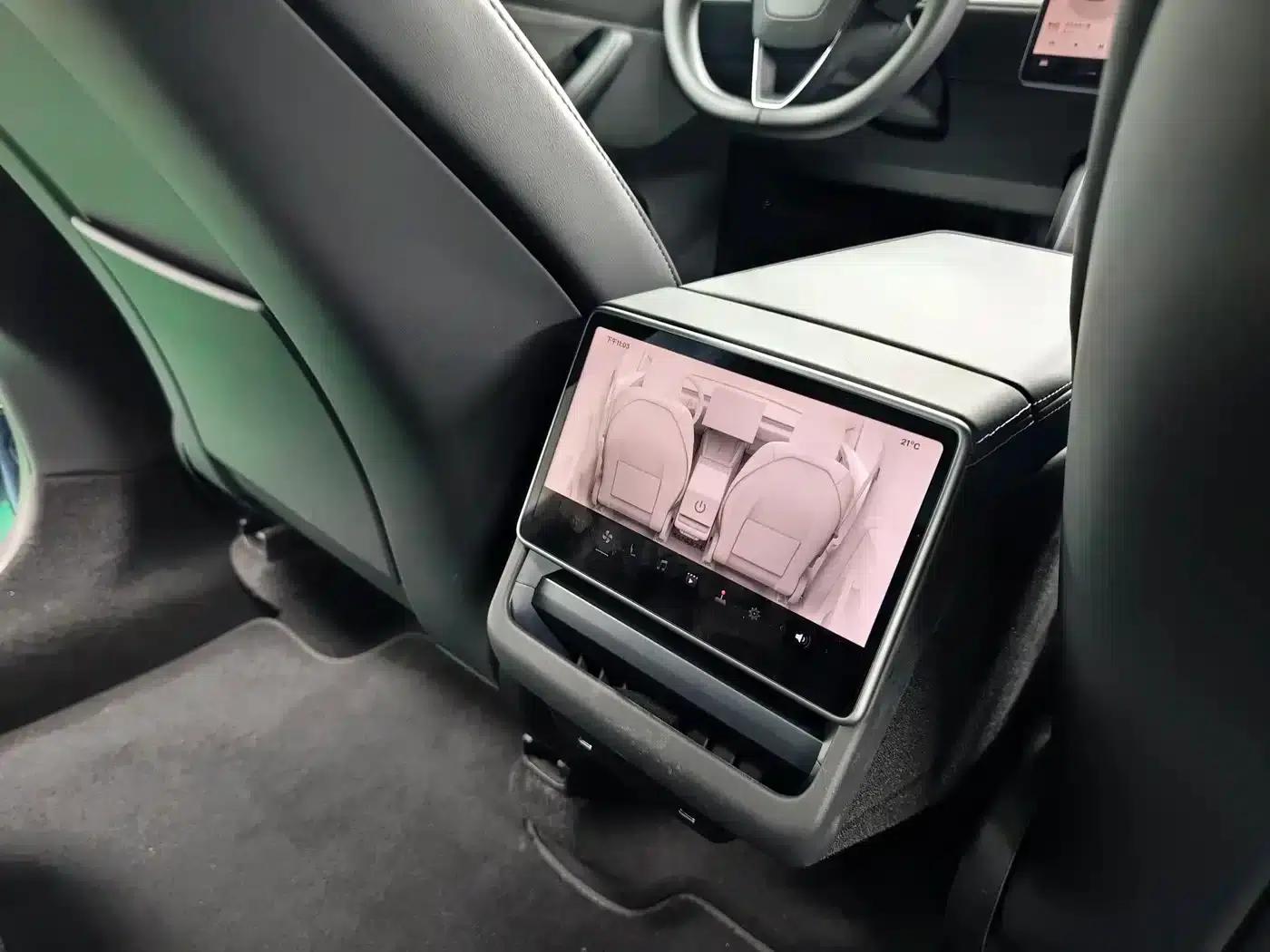 Model Y 2025 Rear-Wheel Drive — миниатюра 19
