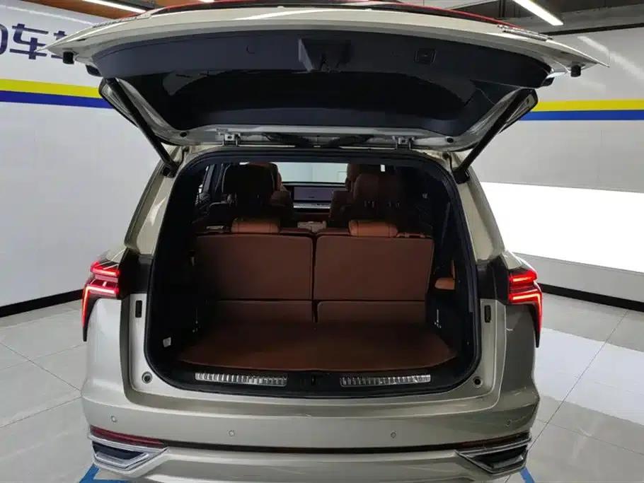 Weipai Lanshan 2023 Four-Wheel Drive Extended Range Edition — миниатюра 4