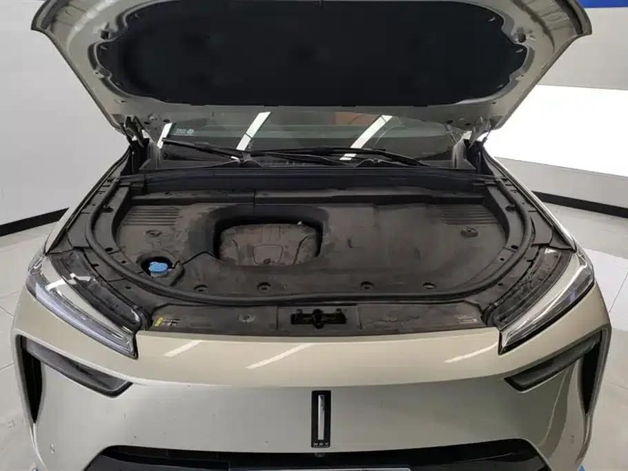 Weipai Lanshan 2023 Four-Wheel Drive Extended Range Edition — миниатюра 10