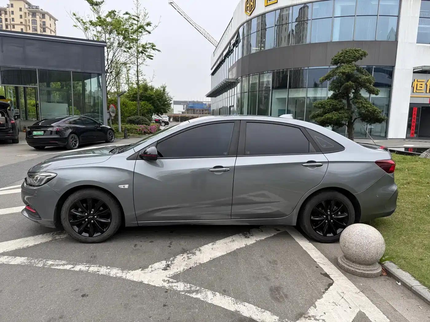 Chevrolet Cruze 2019 Redline 320T Dual-Clutch Sporty Edition (China VI Emission Standard) — миниатюра 3