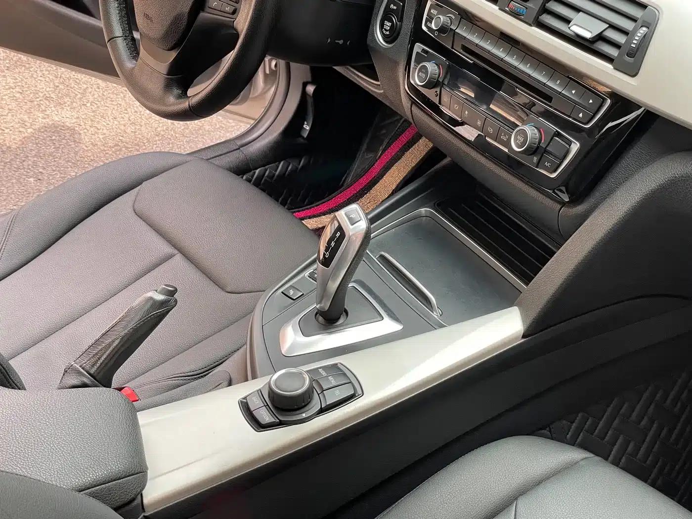 2016 BMW 3 Series 320Li Fashion Edition — миниатюра 15