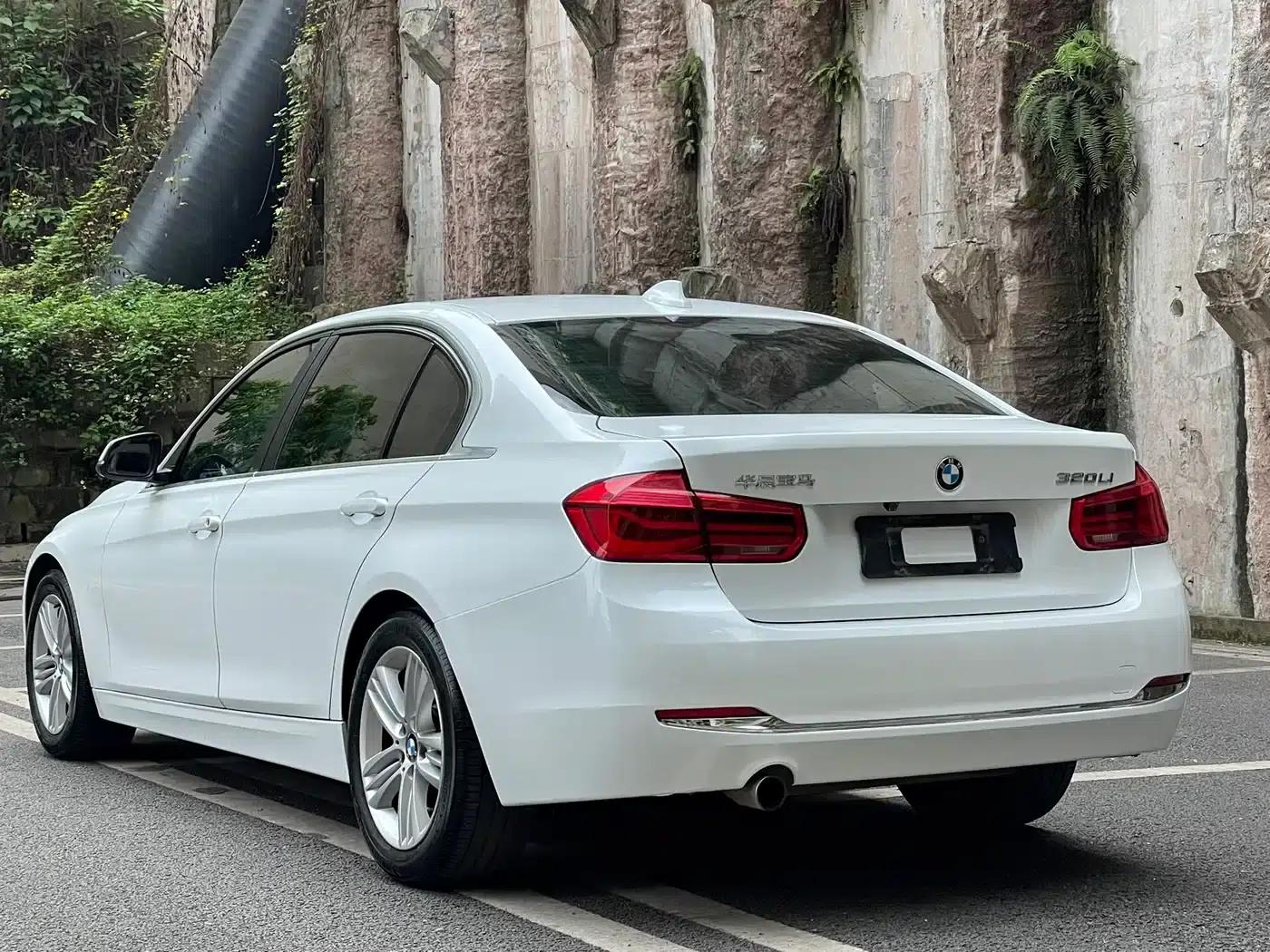2016 BMW 3 Series 320Li Fashion Edition — миниатюра 5