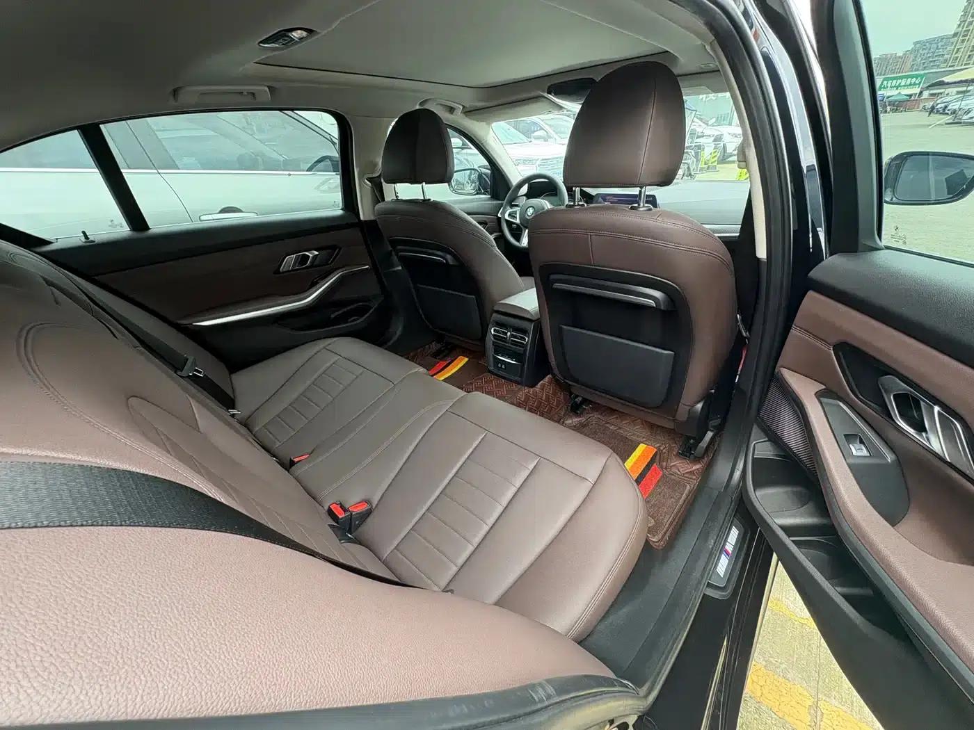 2020 BMW 3 Series 320Li M Sport Package — миниатюра 11