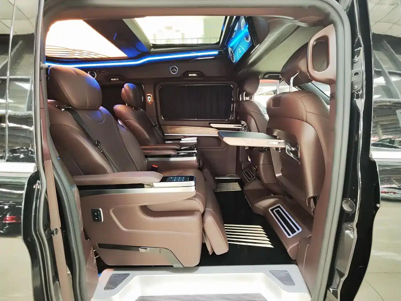 Mercedes-Benz V-Class 2022 V 260 L Long Wheelbase Premium Edition — миниатюра 5