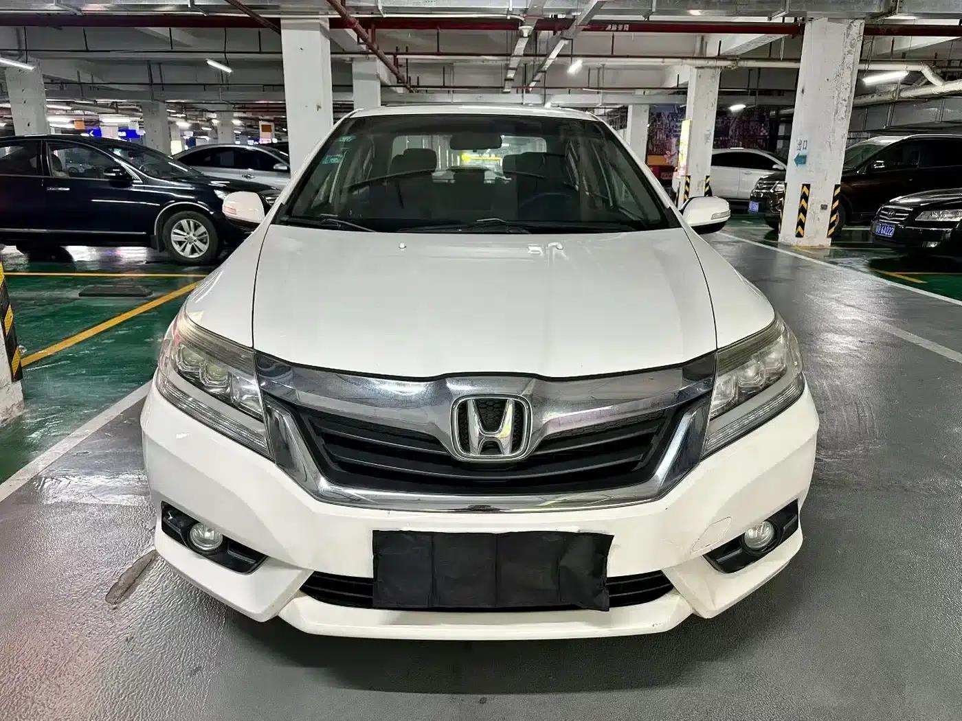 Honda Crider 2013 1.8L Automatic Flagship Edition — миниатюра 1