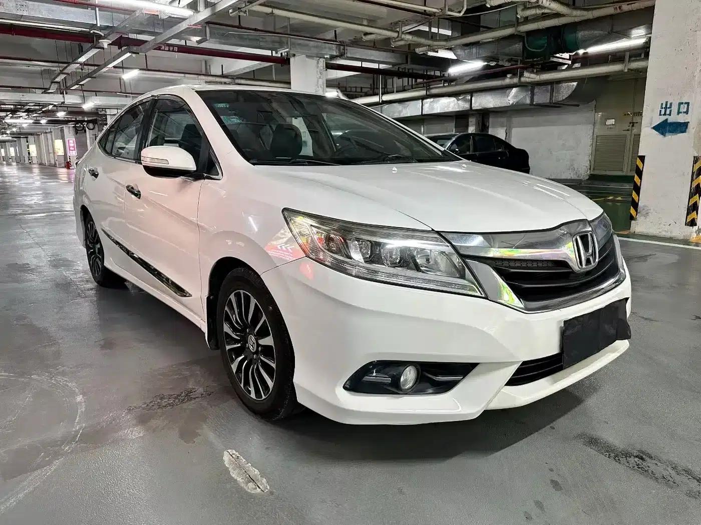 Honda Crider 2013 1.8L Automatic Flagship Edition — миниатюра 3