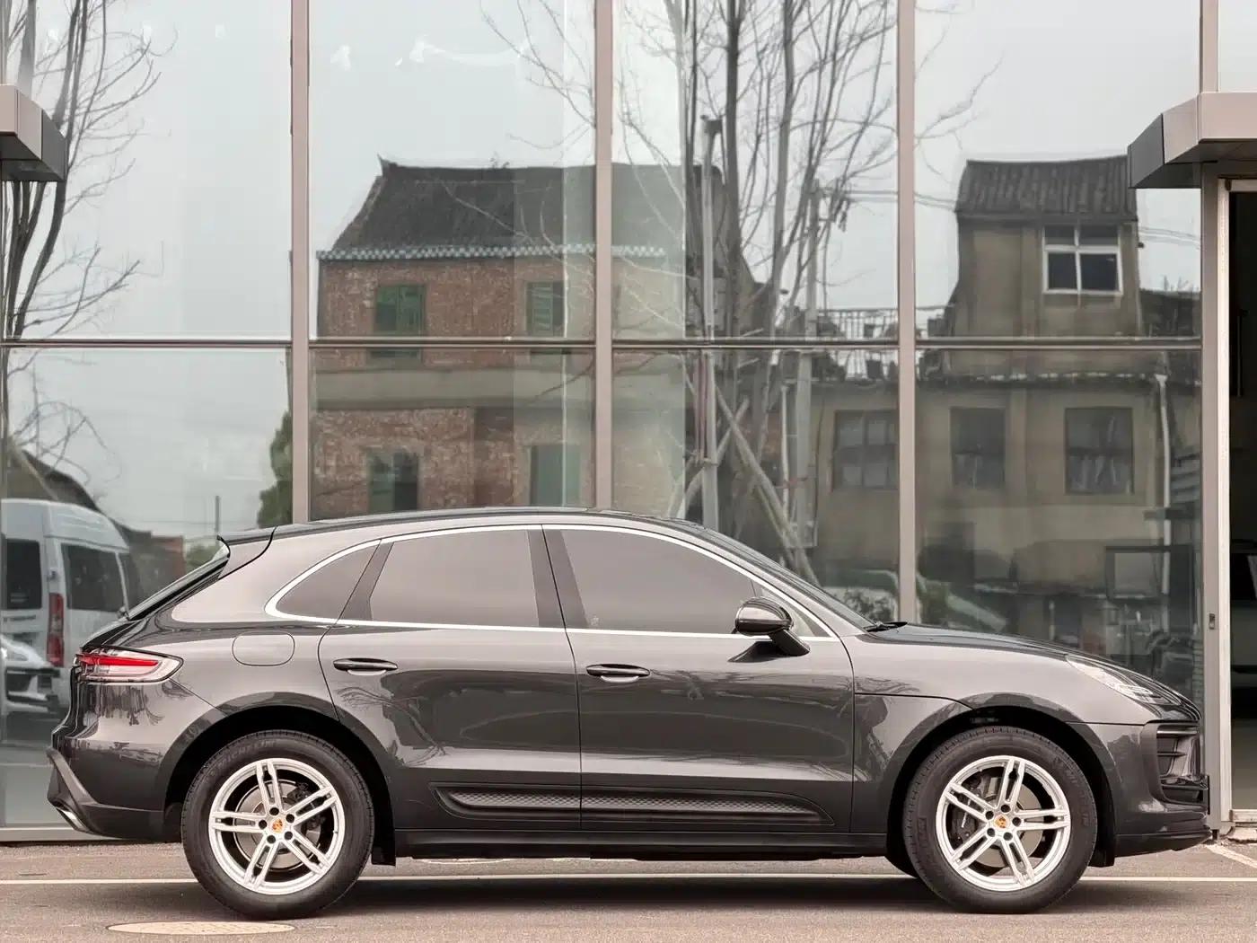 2024 Macan 2.0T — миниатюра 3