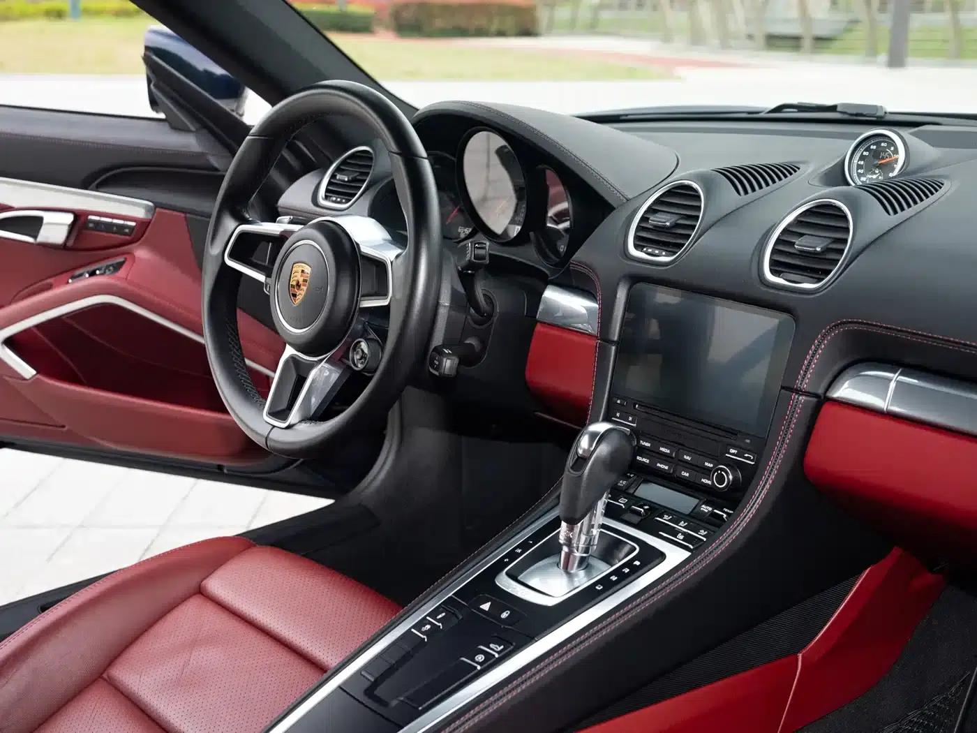 Porsche 718 2018 Cayman S 2.5T — миниатюра 14