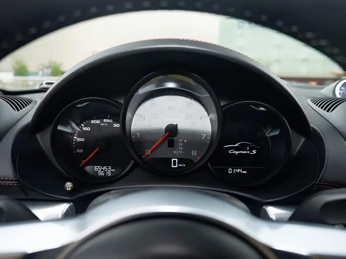 Porsche 718 2018 Cayman S 2.5T — миниатюра 10