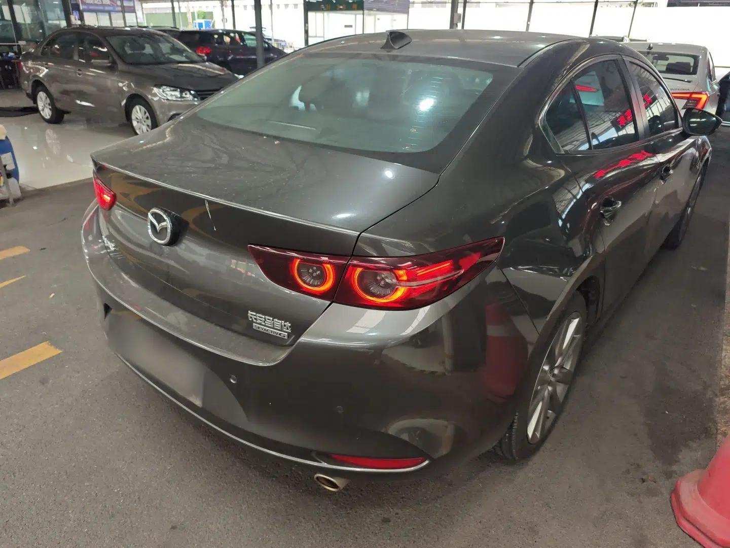 Mazda 3 Axela 2021 2.0L Automatic Zhiya Edition — миниатюра 6