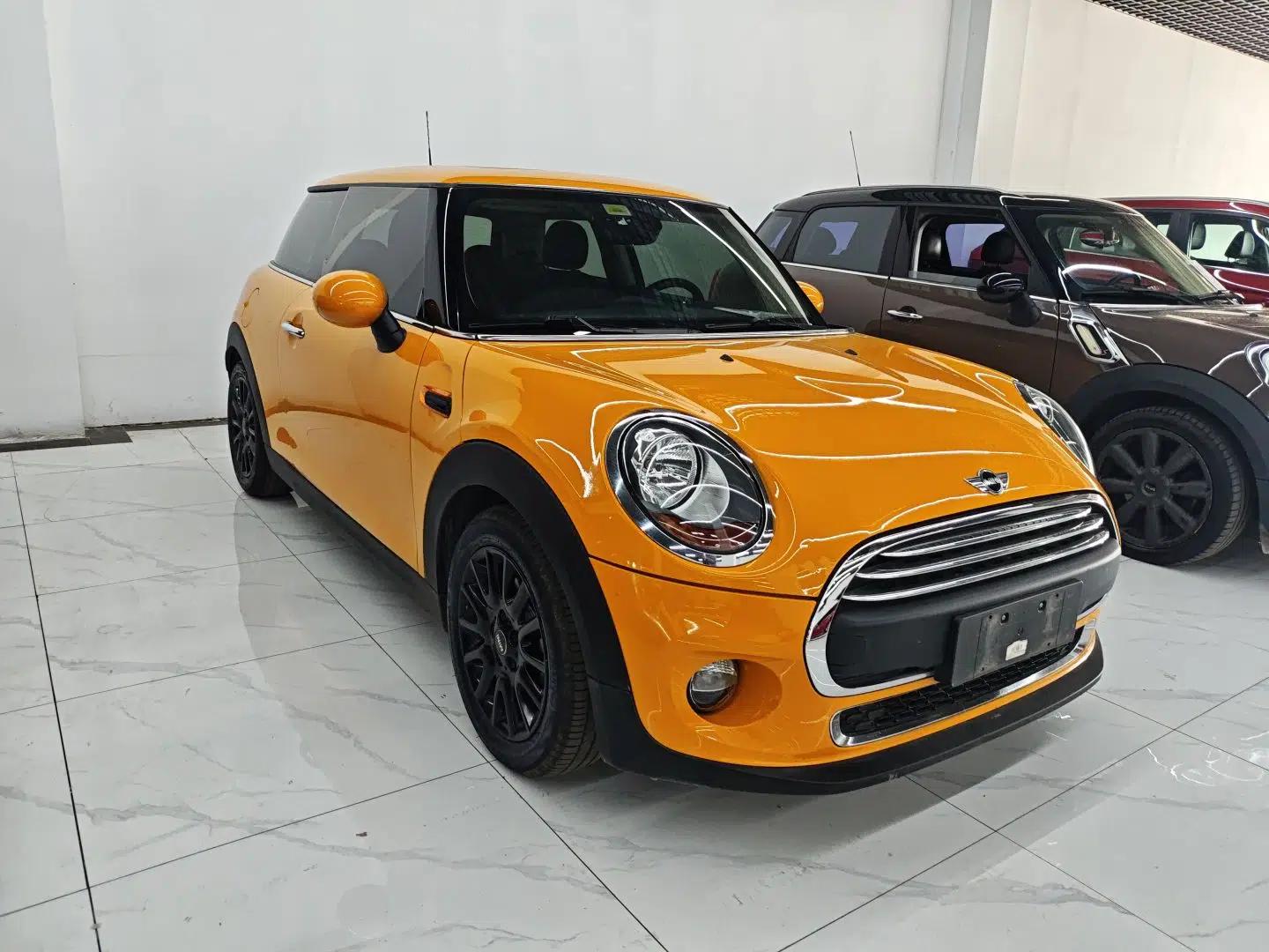 MINI 2016 1.2T ONE Pioneer Edition — миниатюра 3