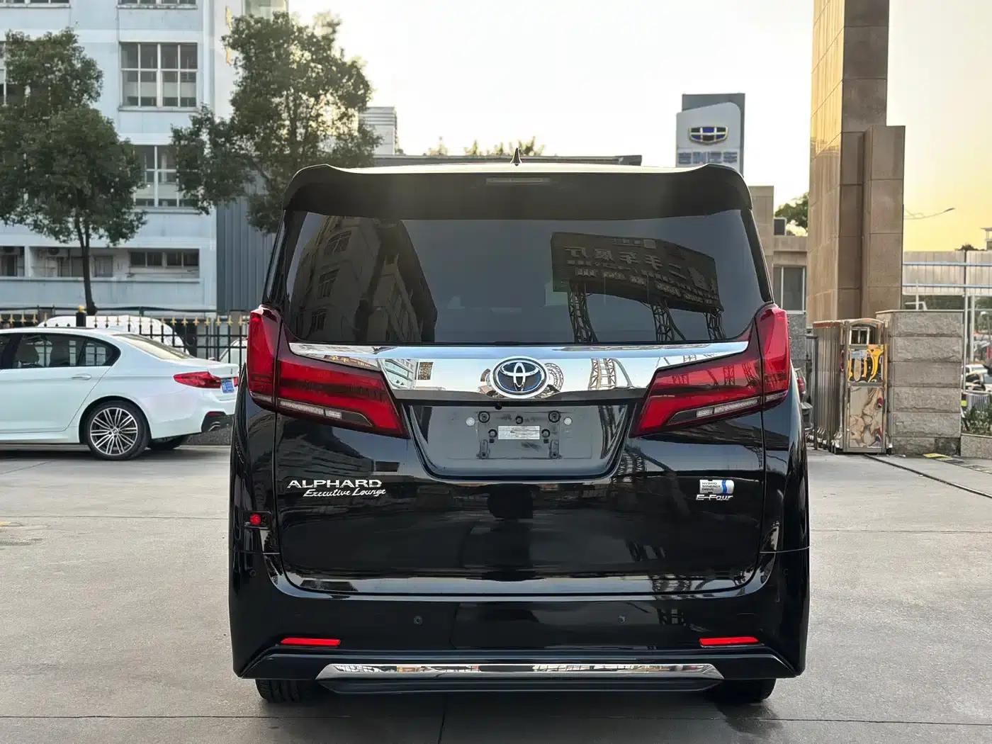 2021 Alphard Hybrid 2.5L Premium Edition — миниатюра 5
