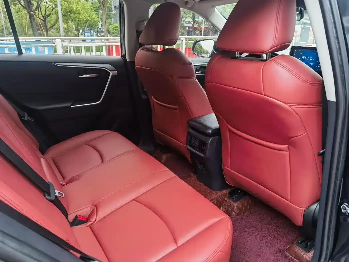 RAV4 2021 2.0L CVT 2WD Fashion Edition — миниатюра 7