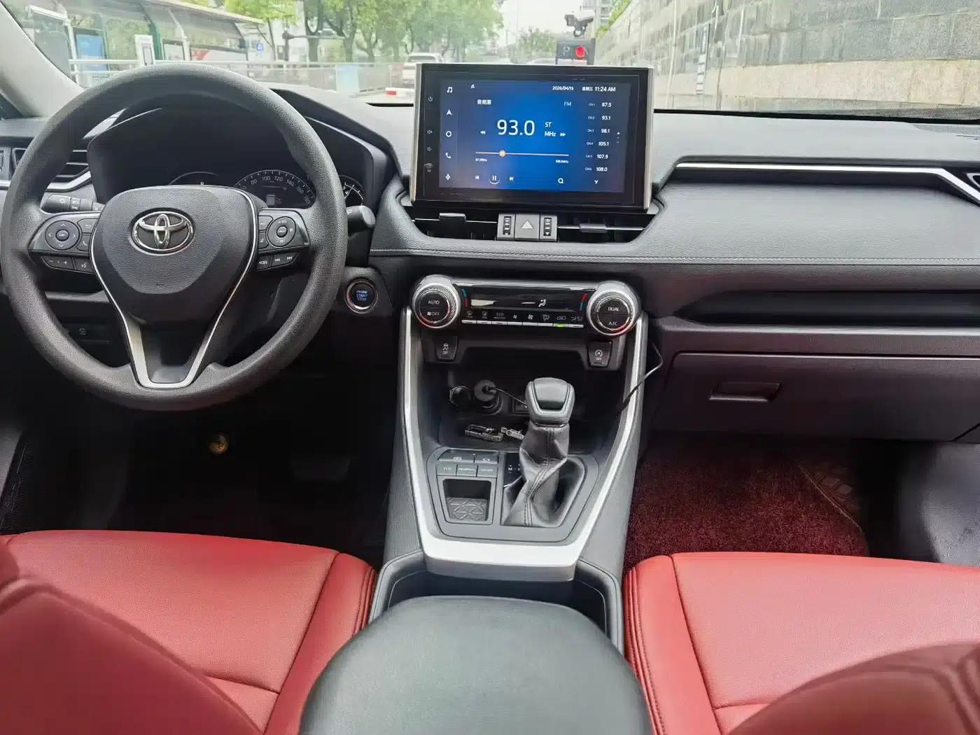 RAV4 2021 2.0L CVT 2WD Fashion Edition — миниатюра 9